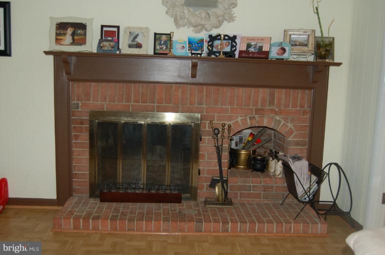 12513 Kuhl Road Silver Spring, MD 20902 - Photo 11 of 17 Family Room