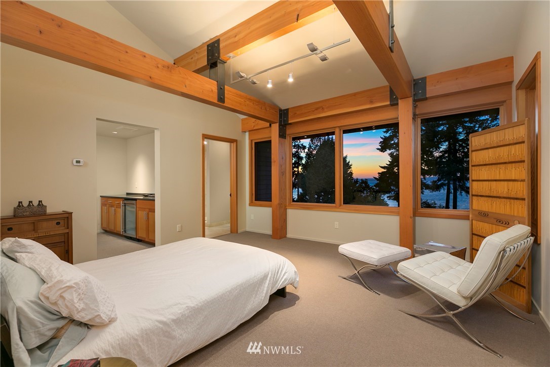 4669 Saratoga Road Langley, WA 98260 - Photo 13 of 23 Gallery Image 13