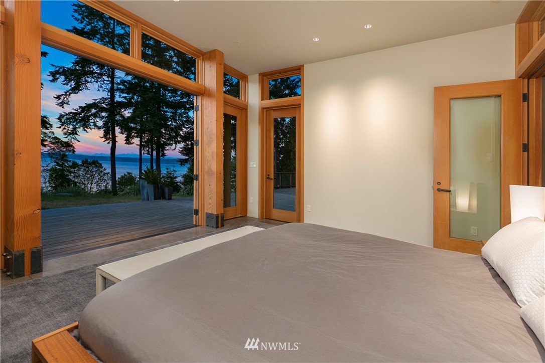 4669 Saratoga Road Langley, WA 98260 - Photo 14 of 23 Gallery Image 14