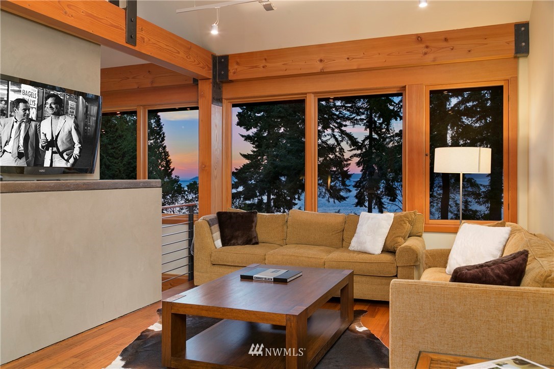 4669 Saratoga Road Langley, WA 98260 - Photo 18 of 23 Gallery Image 18