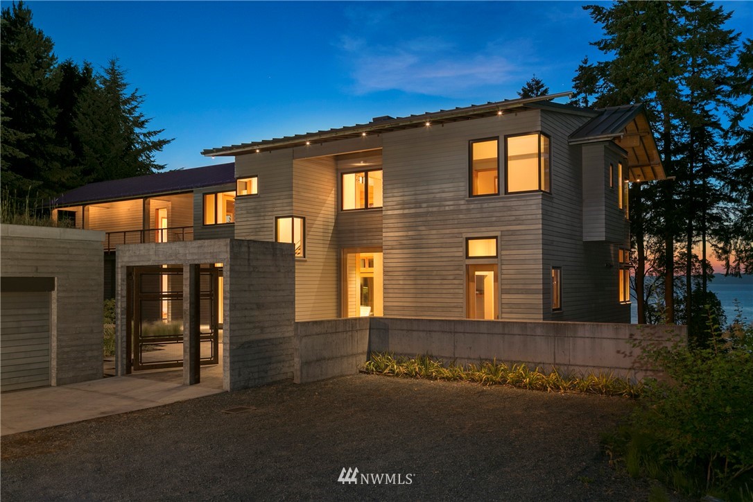 4669 Saratoga Road Langley, WA 98260 - Photo 4 of 23 Gallery Image 4