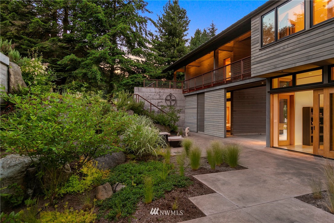 4669 Saratoga Road Langley, WA 98260 - Photo 5 of 23 Gallery Image 5