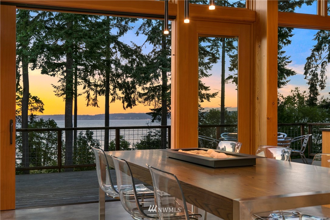 4669 Saratoga Road Langley, WA 98260 - Photo 6 of 23 Gallery Image 6