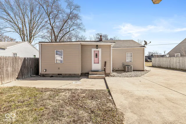 $140,000 | 103 South Delawanda Avenue, Muncie, IN 47303