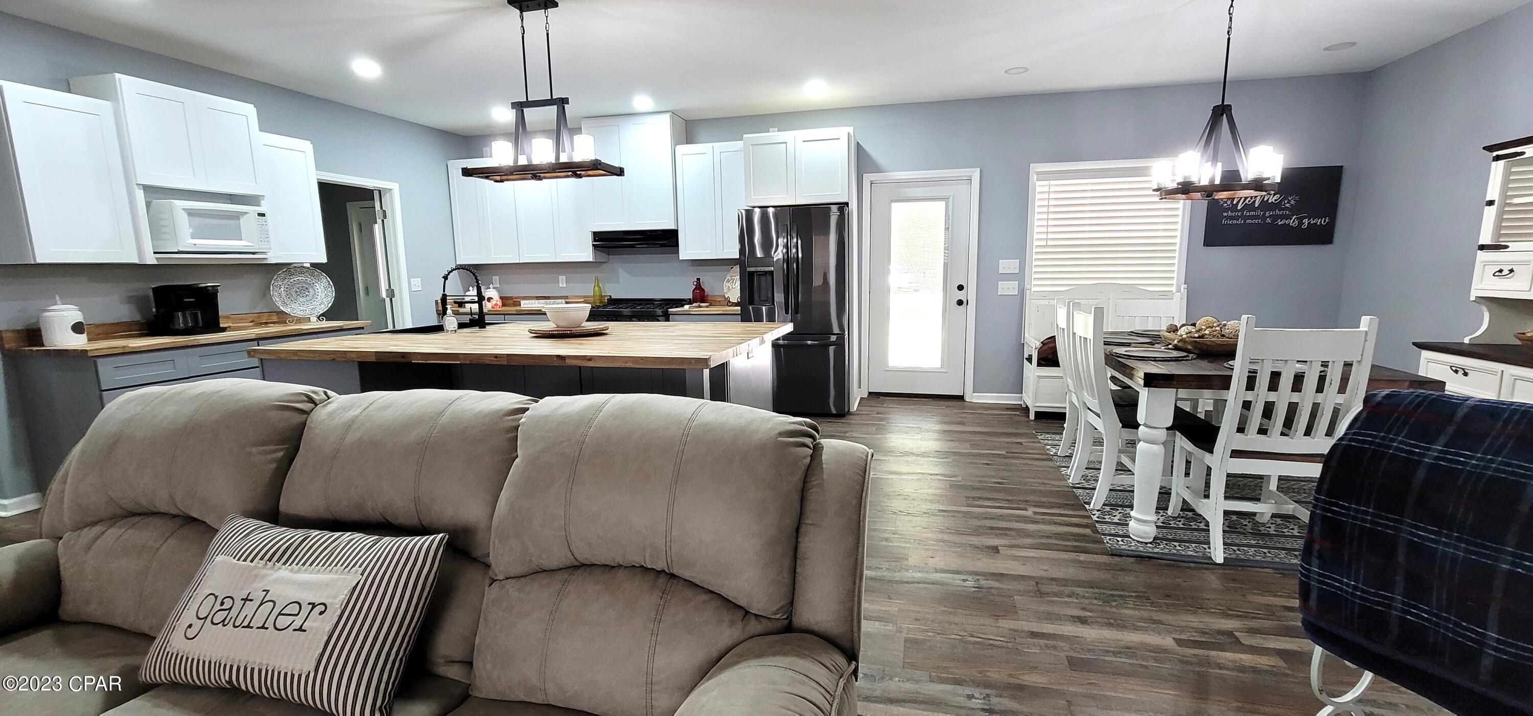 3995 Woodrest Road Cottondale, FL 32431 - Photo 12 of 59 Gallery Image 12