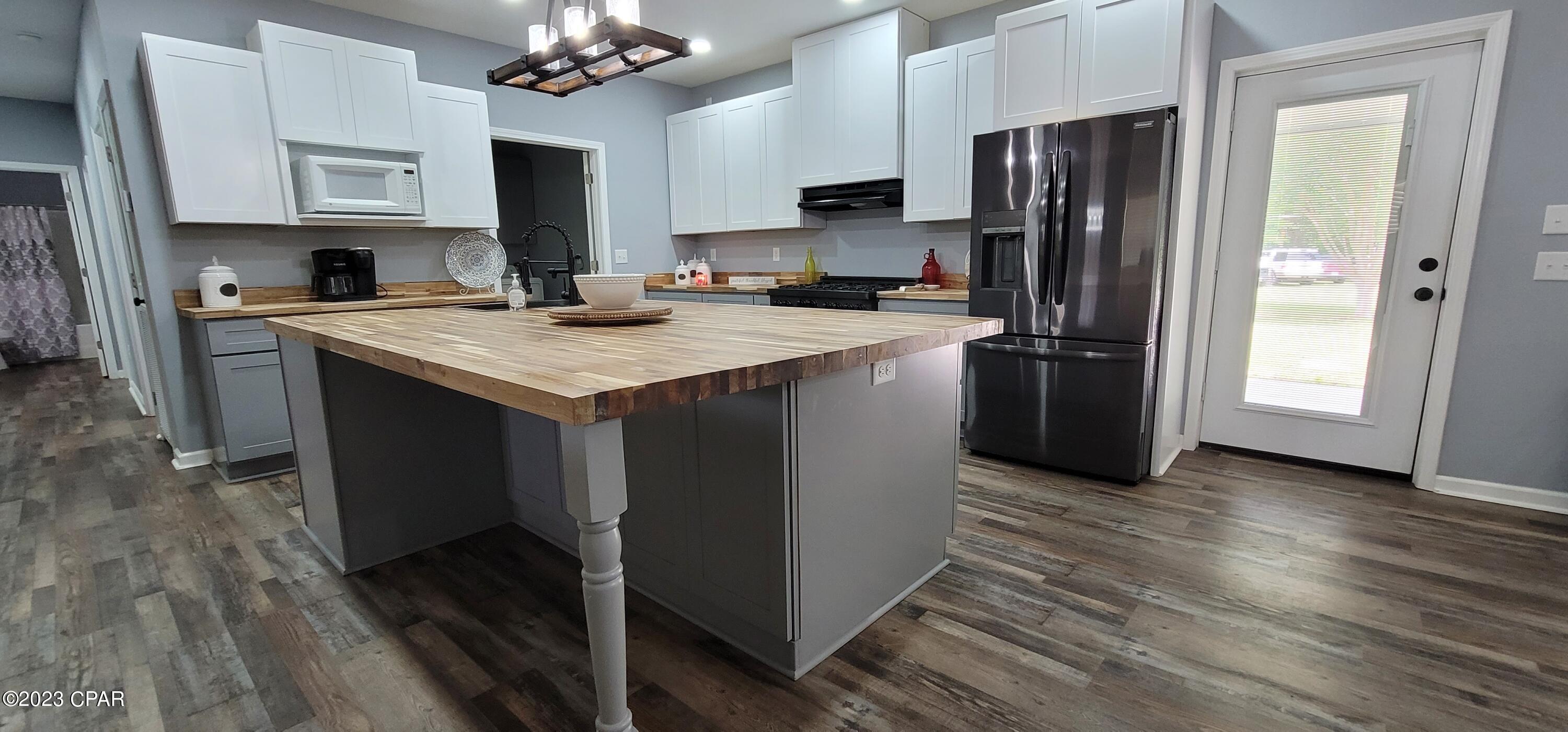 3995 Woodrest Road Cottondale, FL 32431 - Photo 13 of 59 Gallery Image 13