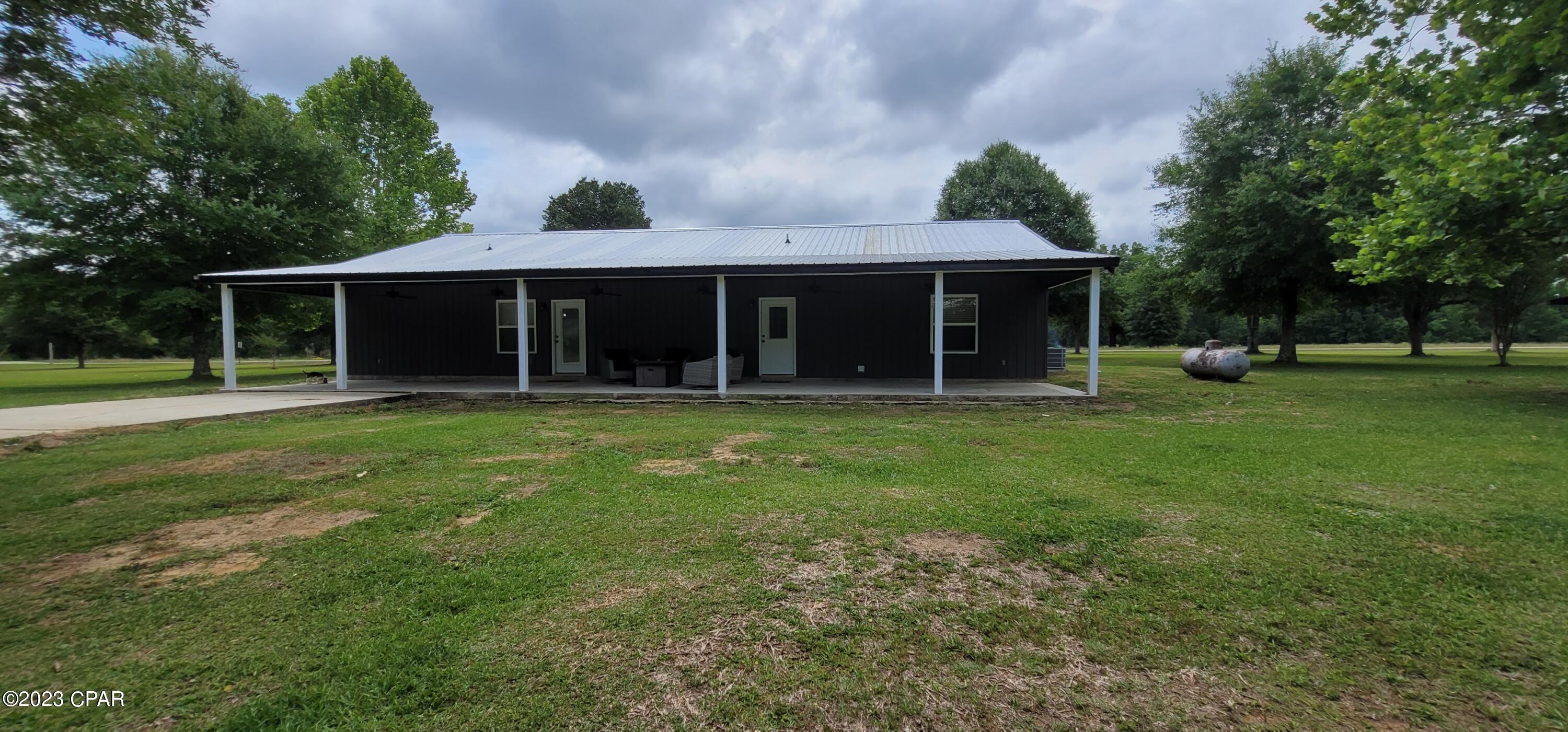 3995 Woodrest Road Cottondale, FL 32431 - Photo 10 of 59 Gallery Image 10