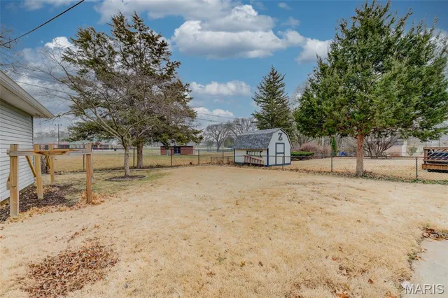 $174,900 | 630 St Christina Lane, Florissant, MO 63031