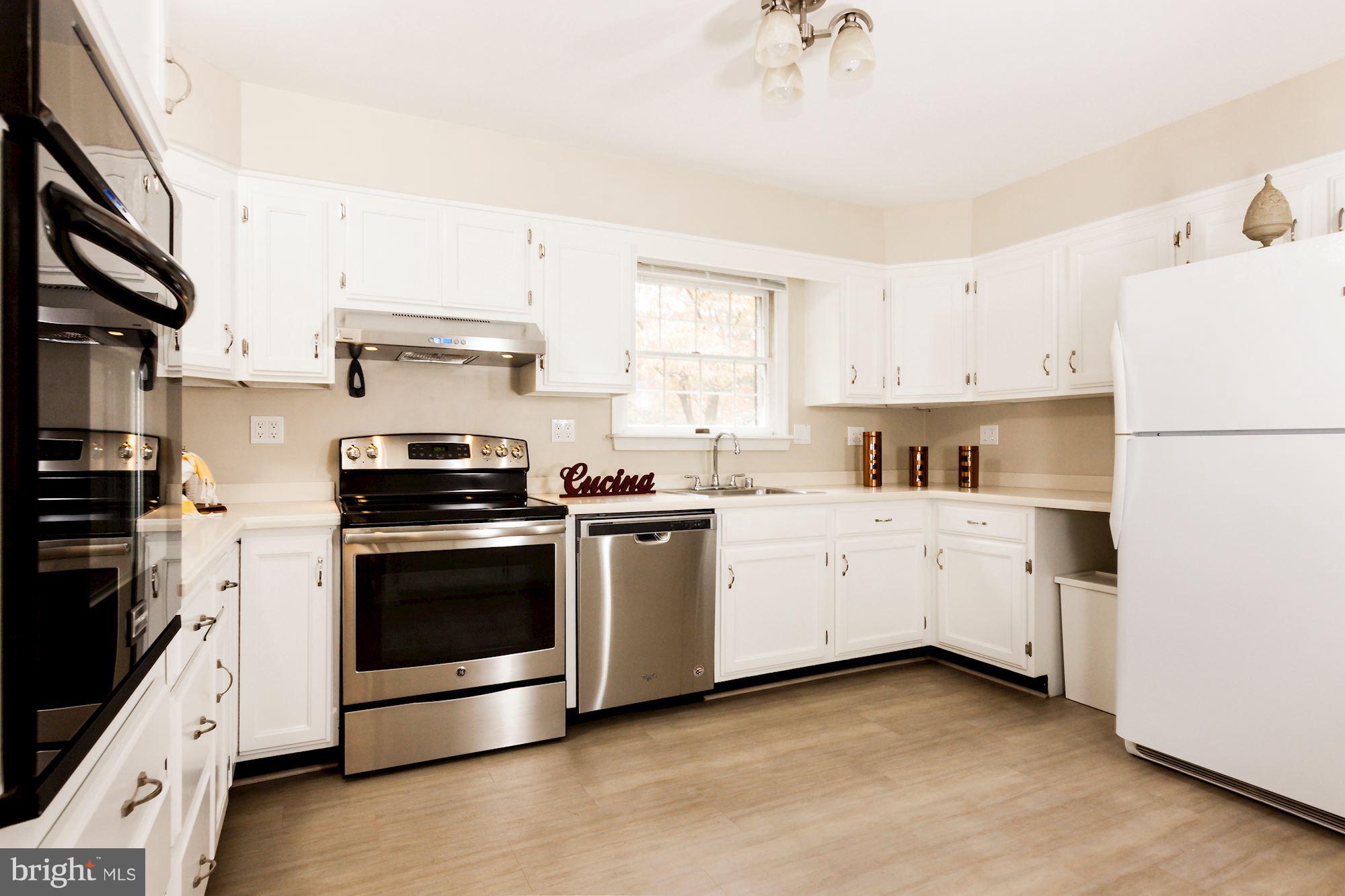 710 West Braddock Road Alexandria, VA 22302 - Photo 15 of 30 Kitchen