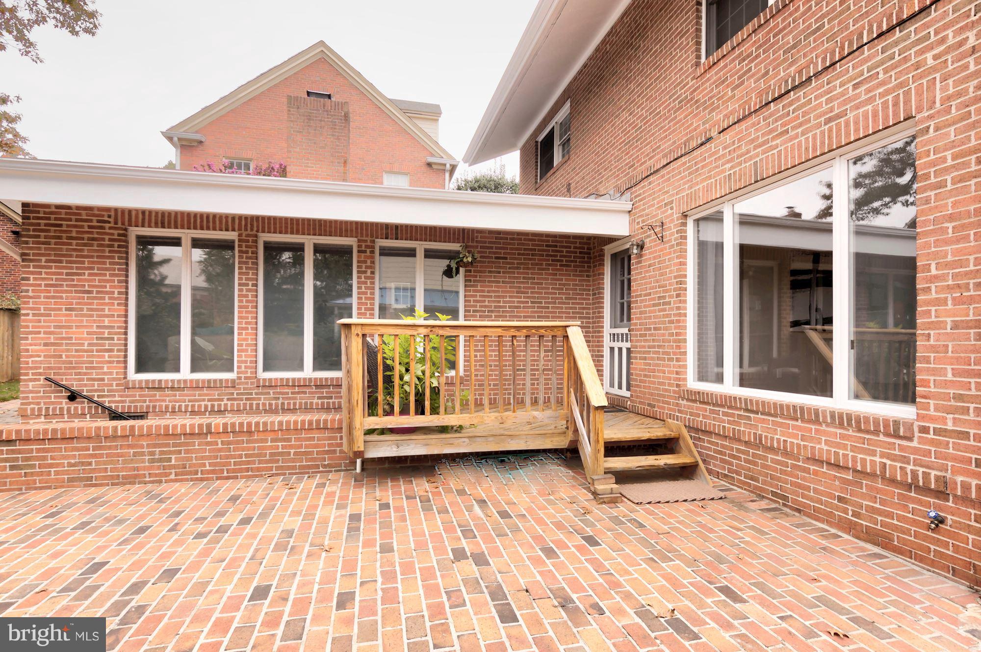 710 West Braddock Road Alexandria, VA 22302 - Photo 26 of 30 Exterior (General)