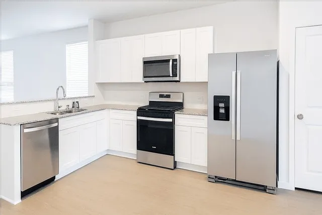 $1,950 | 26231 Arrowleaf Drive, Magnolia, TX 77355