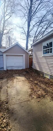 $170,000 | 312 Washington Street, Nashville, MI 49073