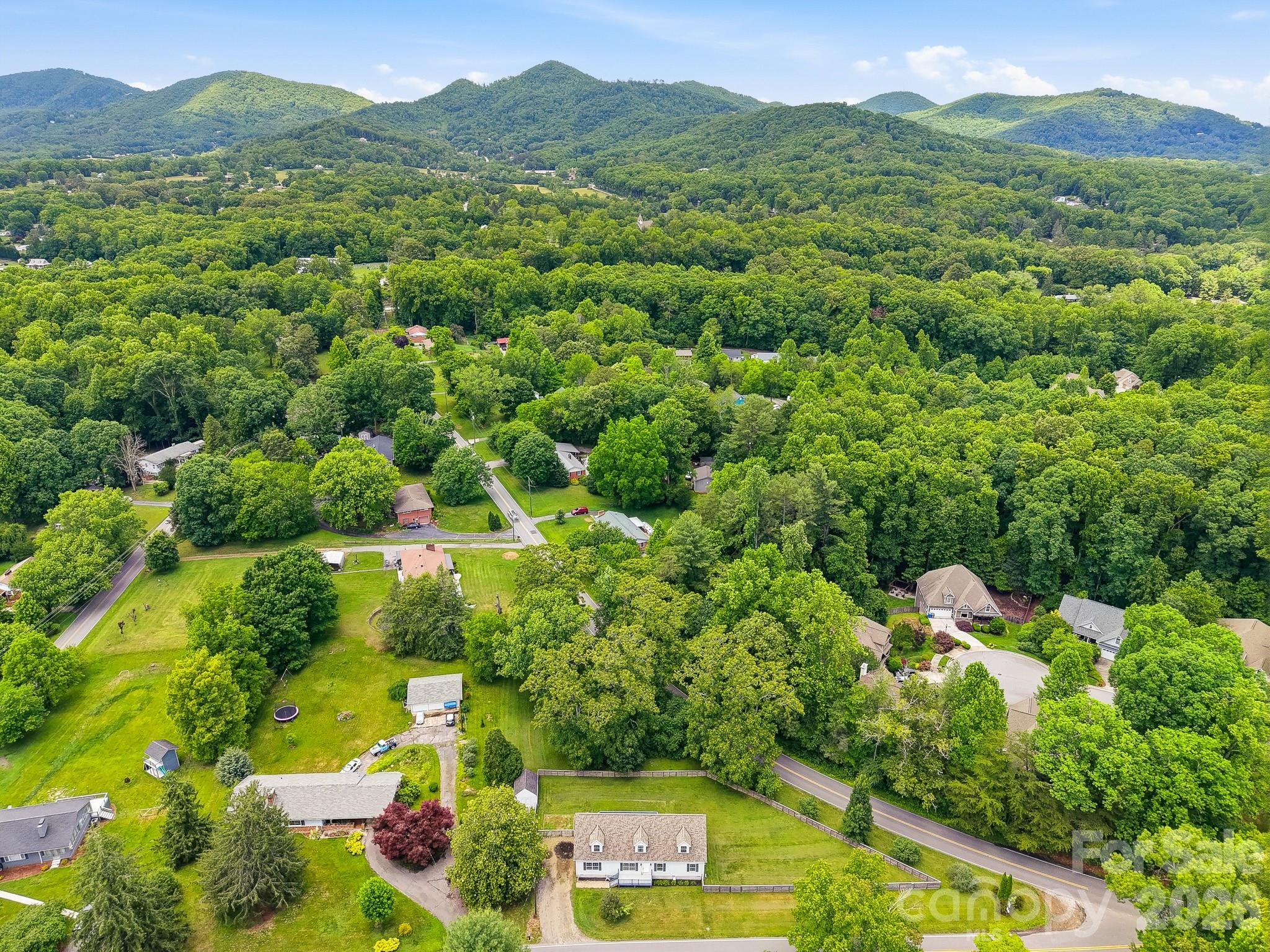 40 Liberty Road Candler, NC 28715 - Photo 45 of 46 Gallery Image 45