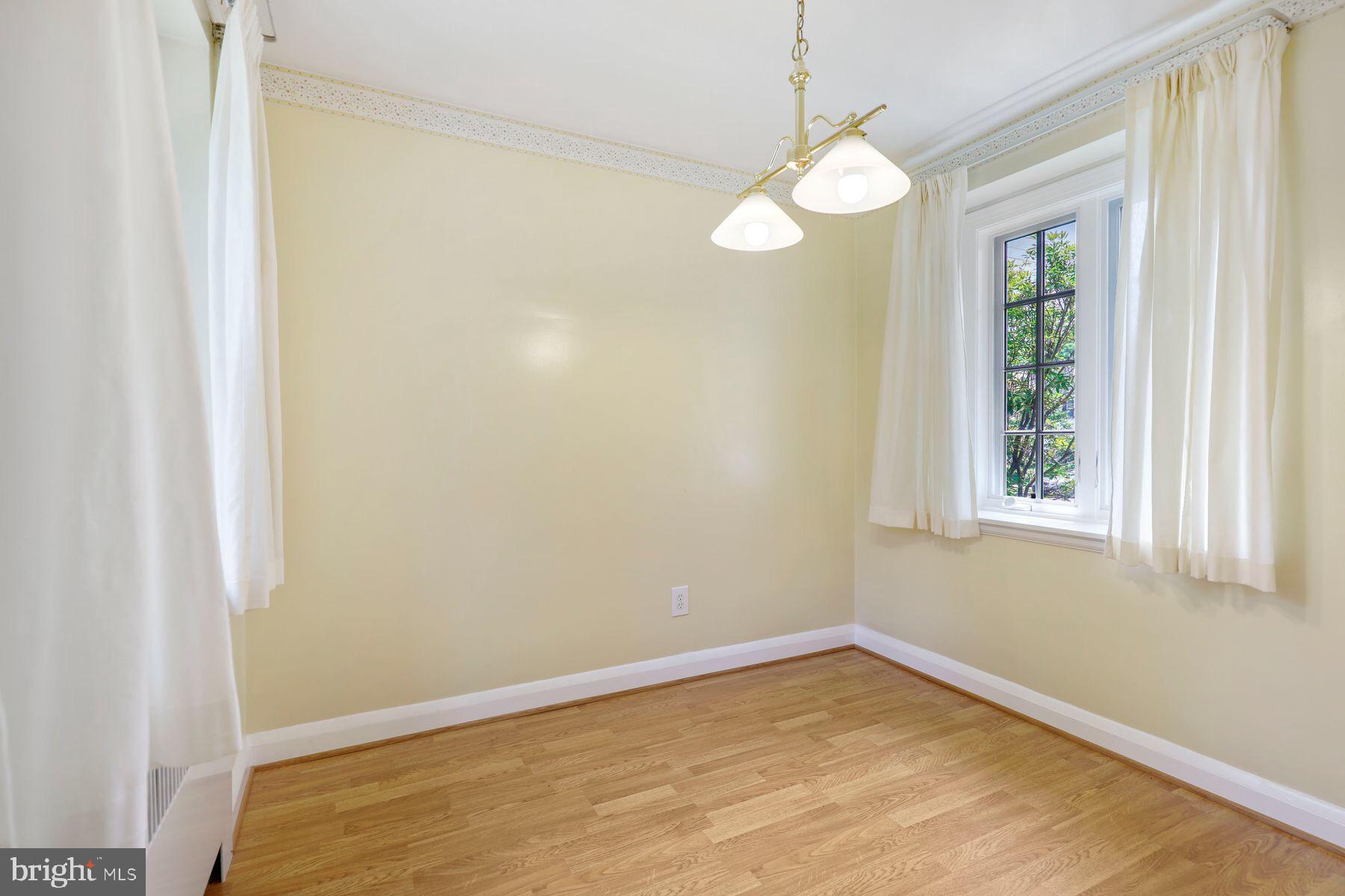6301 Boxwood Road Baltimore, MD 21212 - Photo 13 of 37 Breakfast room off kitchen