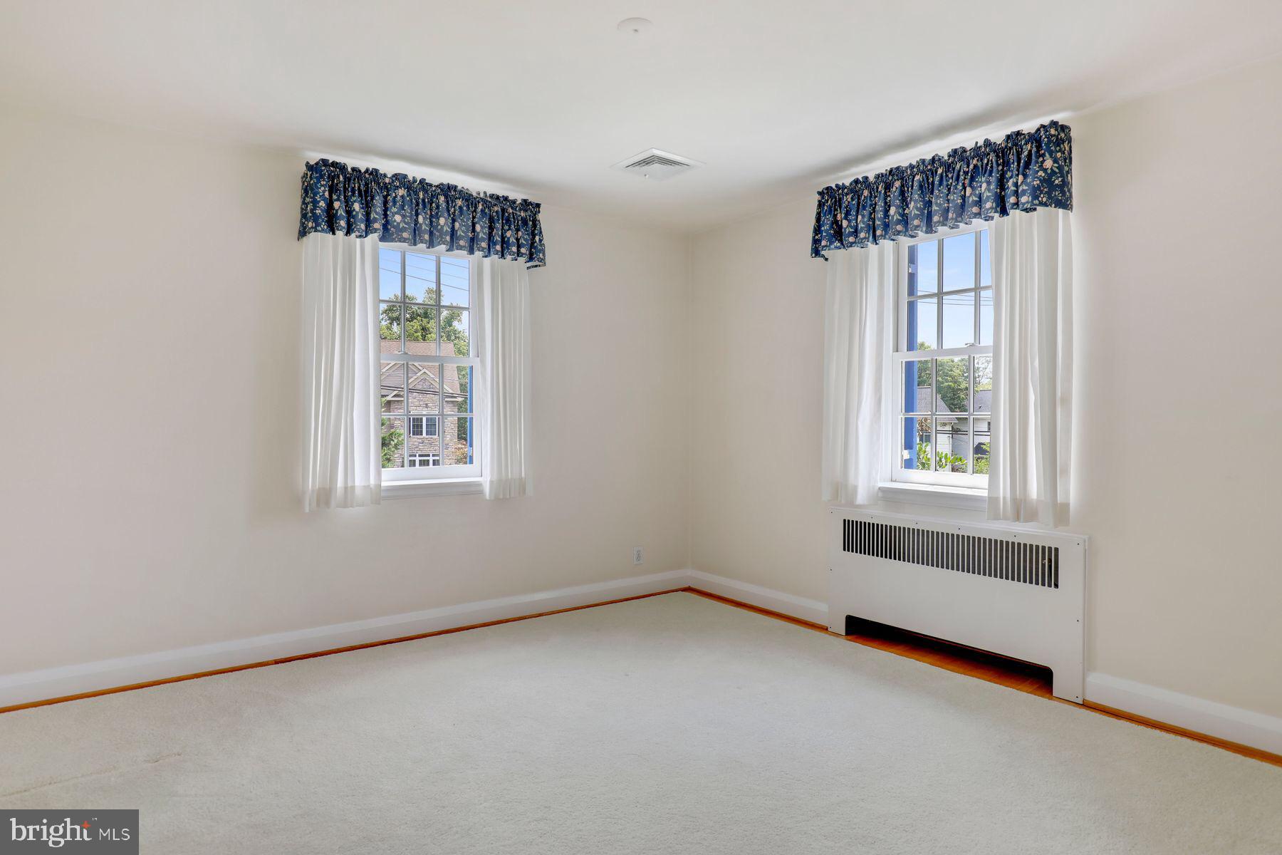 6301 Boxwood Road Baltimore, MD 21212 - Photo 25 of 37 Third bedroom