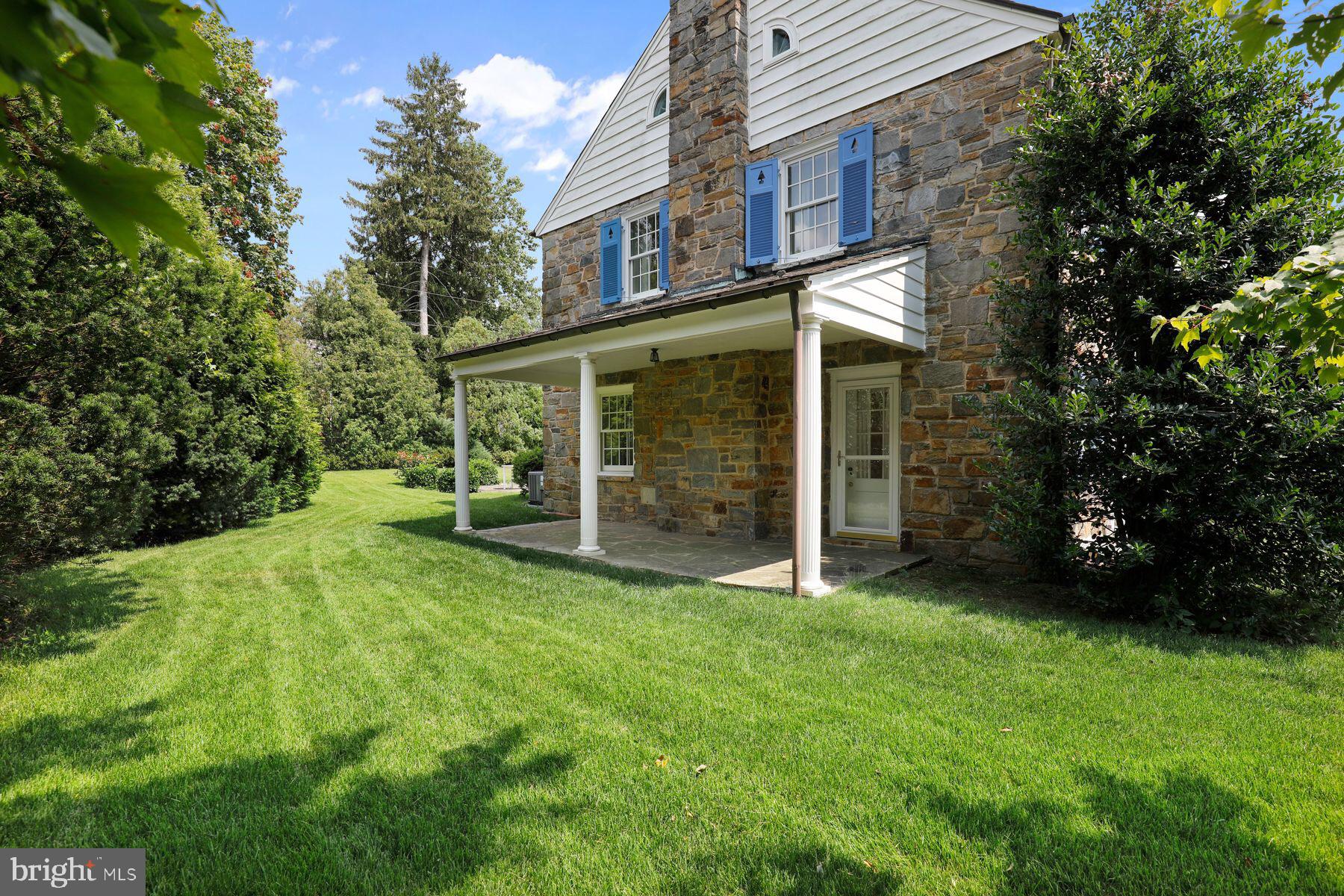 6301 Boxwood Road Baltimore, MD 21212 - Photo 36 of 37 Fantastic side porch
