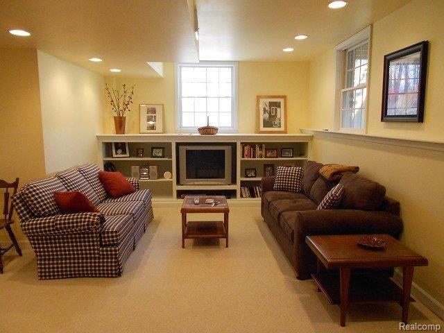 4240 Phillips Road Metamora, MI 48455 - Photo 20 of 25 Phillips Rd Rec Rm