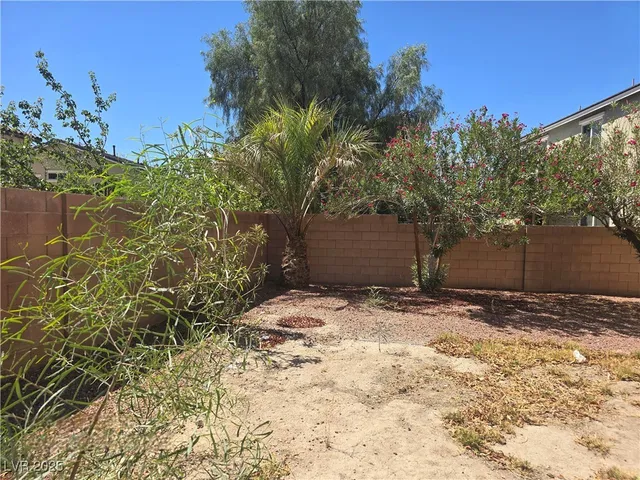 $2,650 | 6640 April Bend Court, North Las Vegas, NV 89084