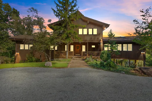 $1,950,000 | 7788 White Road, Rising Sun, IN 47040