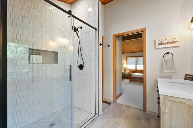 $1,950,000 | 7788 White Road, Rising Sun, IN 47040