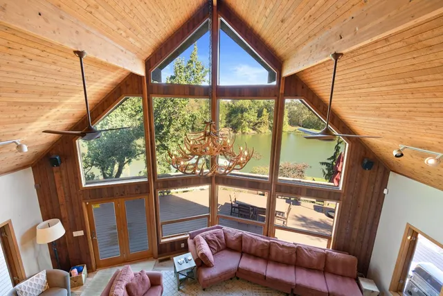 $1,950,000 | 7788 White Road, Rising Sun, IN 47040