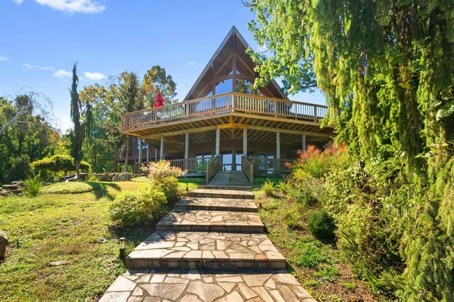 $1,950,000 | 7788 White Road, Rising Sun, IN 47040