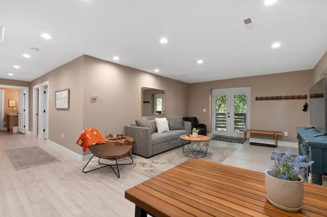 $1,950,000 | 7788 White Road, Rising Sun, IN 47040