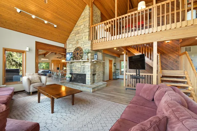 $1,950,000 | 7788 White Road, Rising Sun, IN 47040