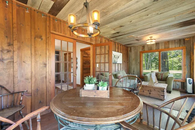 $1,950,000 | 7788 White Road, Rising Sun, IN 47040