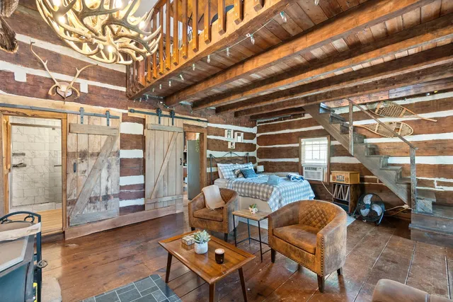 $1,950,000 | 7788 White Road, Rising Sun, IN 47040