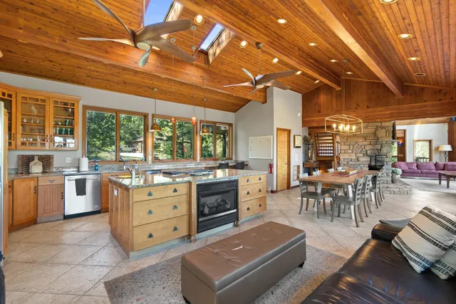 $1,950,000 | 7788 White Road, Rising Sun, IN 47040