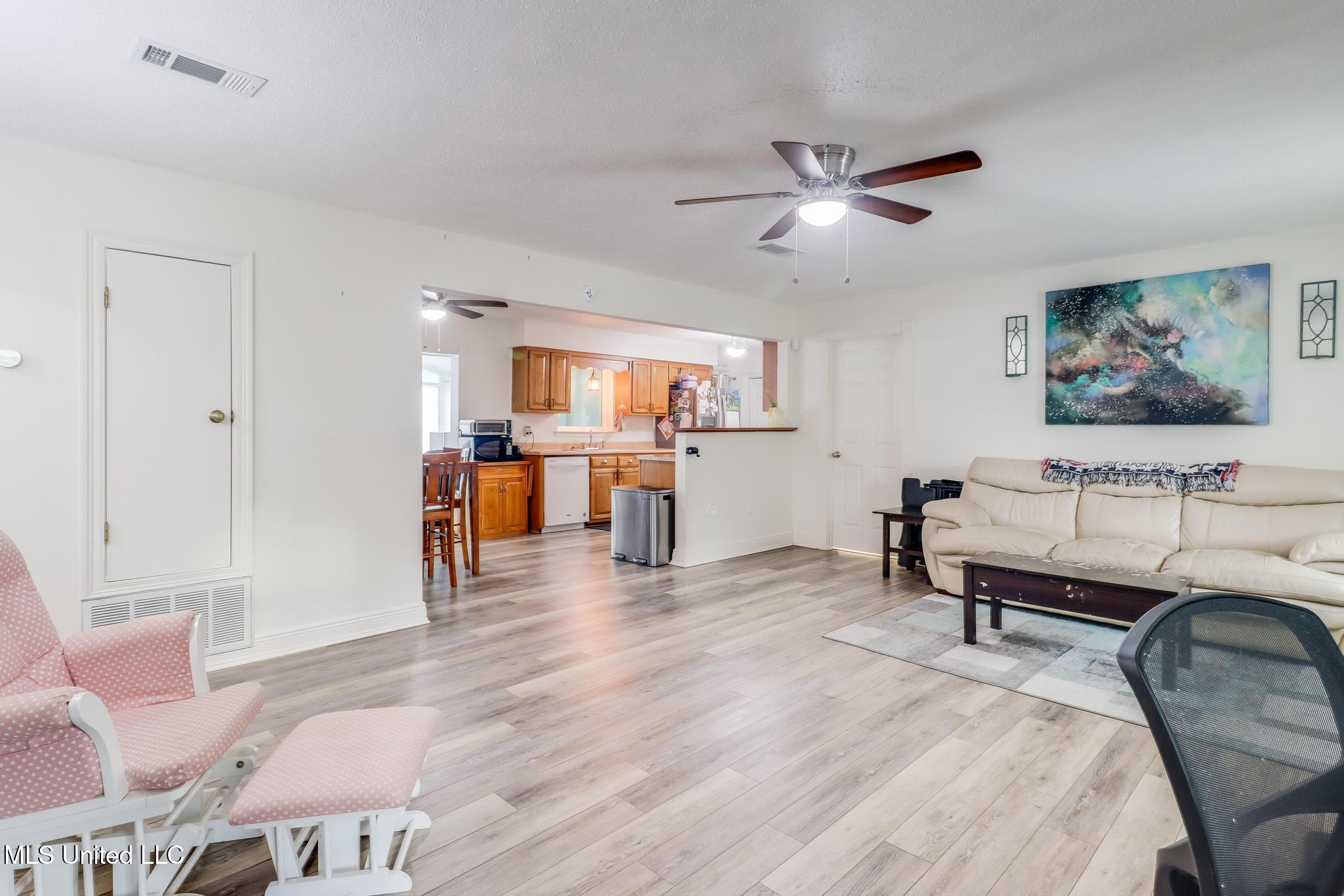 236 Alexander Road Long Beach, MS 39560 - Photo 5 of 21 5