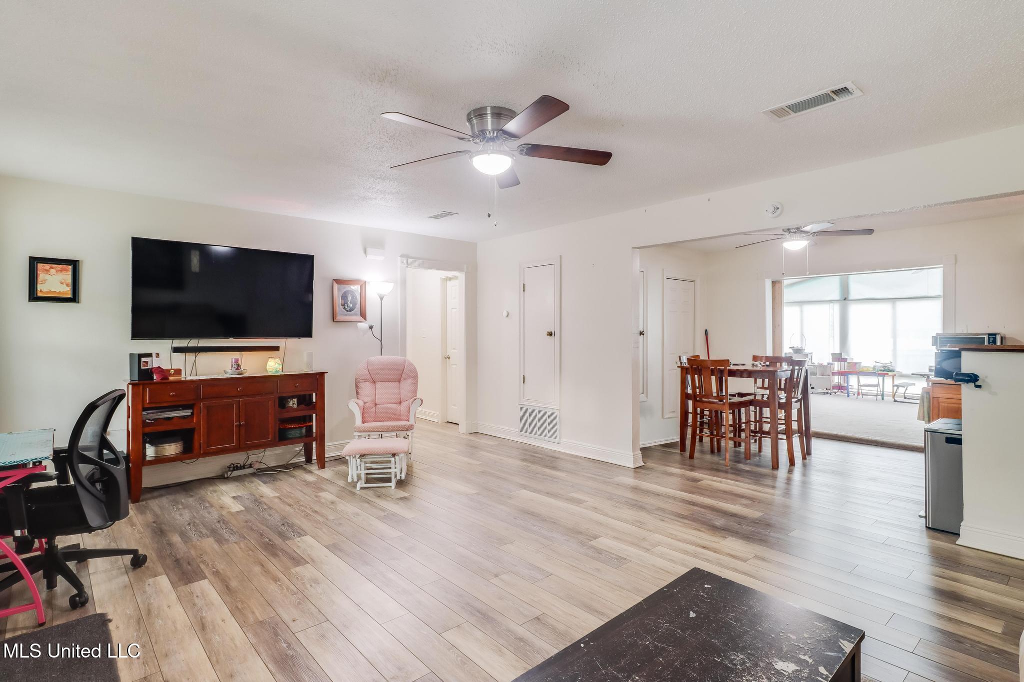 236 Alexander Road Long Beach, MS 39560 - Photo 6 of 21 6