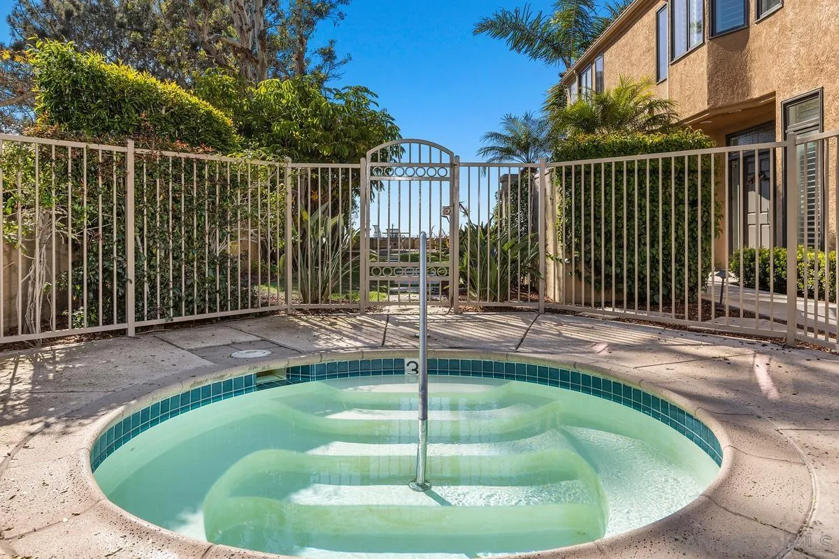 849 North Rios Avenue Solana Beach, CA 92075 - Photo 35 of 40