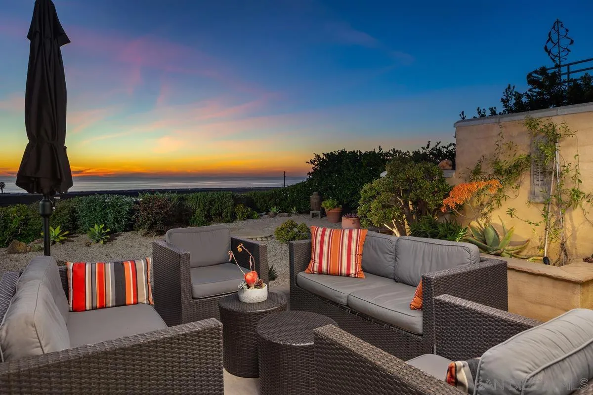 849 North Rios Avenue Solana Beach, CA 92075 - Photo 38 of 40