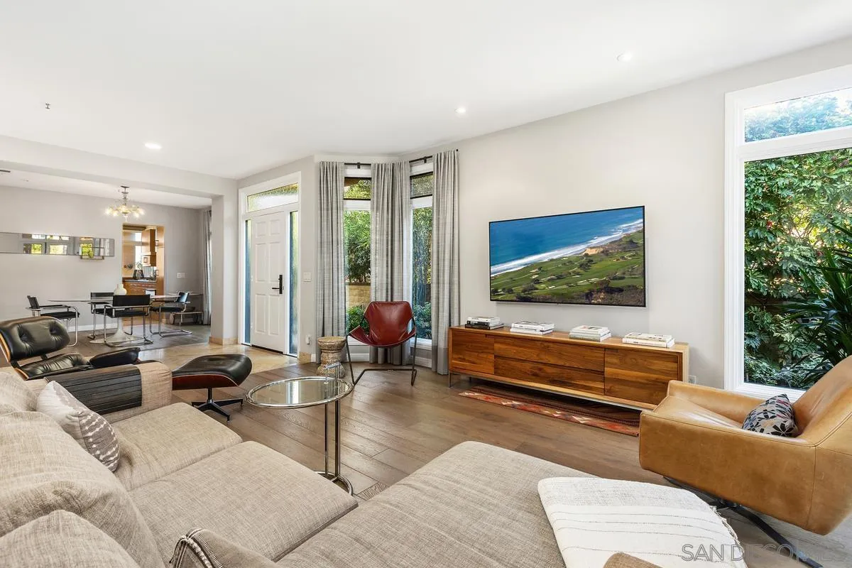 849 North Rios Avenue Solana Beach, CA 92075 - Photo 7 of 40