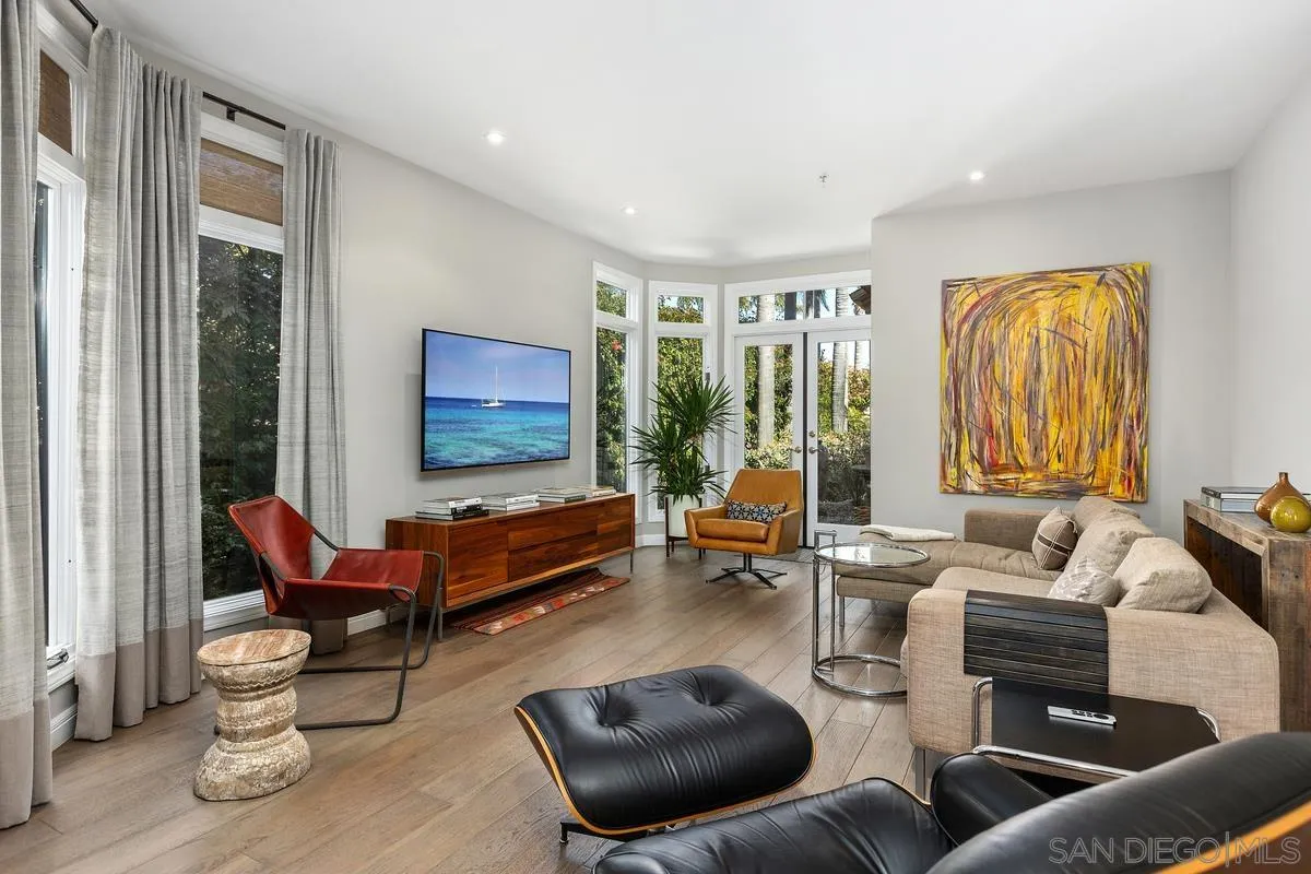 849 North Rios Avenue Solana Beach, CA 92075 - Photo 8 of 40