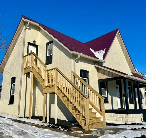 $215,000 | 812 East College Street, Crawfordsville, IN 47933