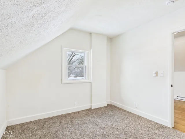 $215,000 | 812 East College Street, Crawfordsville, IN 47933