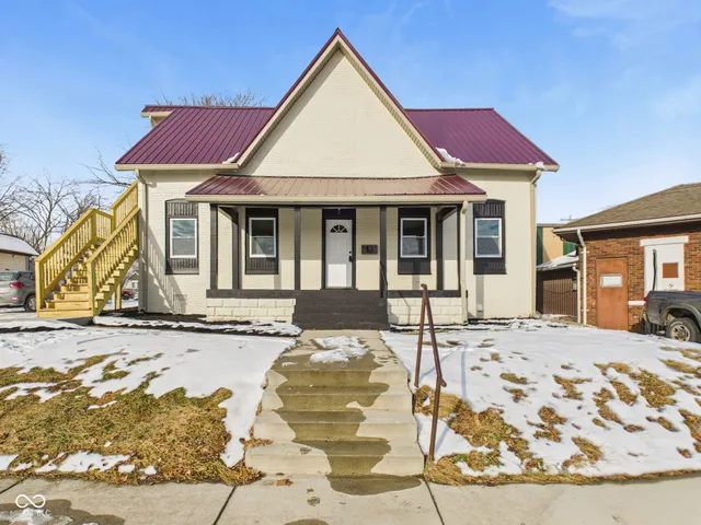 $215,000 | 812 East College Street, Crawfordsville, IN 47933