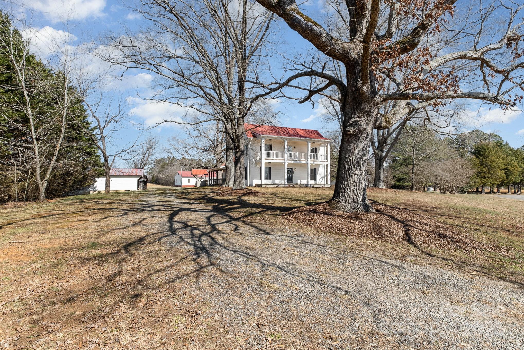 202 Deitz Road Statesville, NC 28625 - Photo 2 of 36
