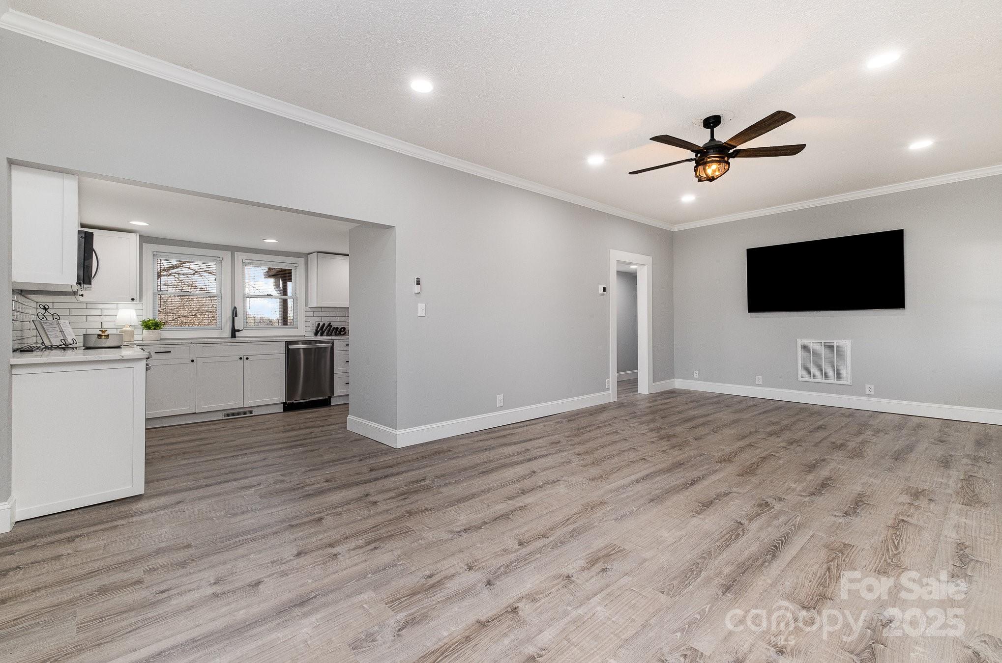 202 Deitz Road Statesville, NC 28625 - Photo 7 of 36