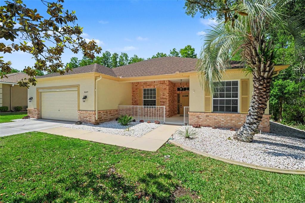 8689 Mississippi Run Weeki Wachee, FL 34613 - Photo 2 of 38
