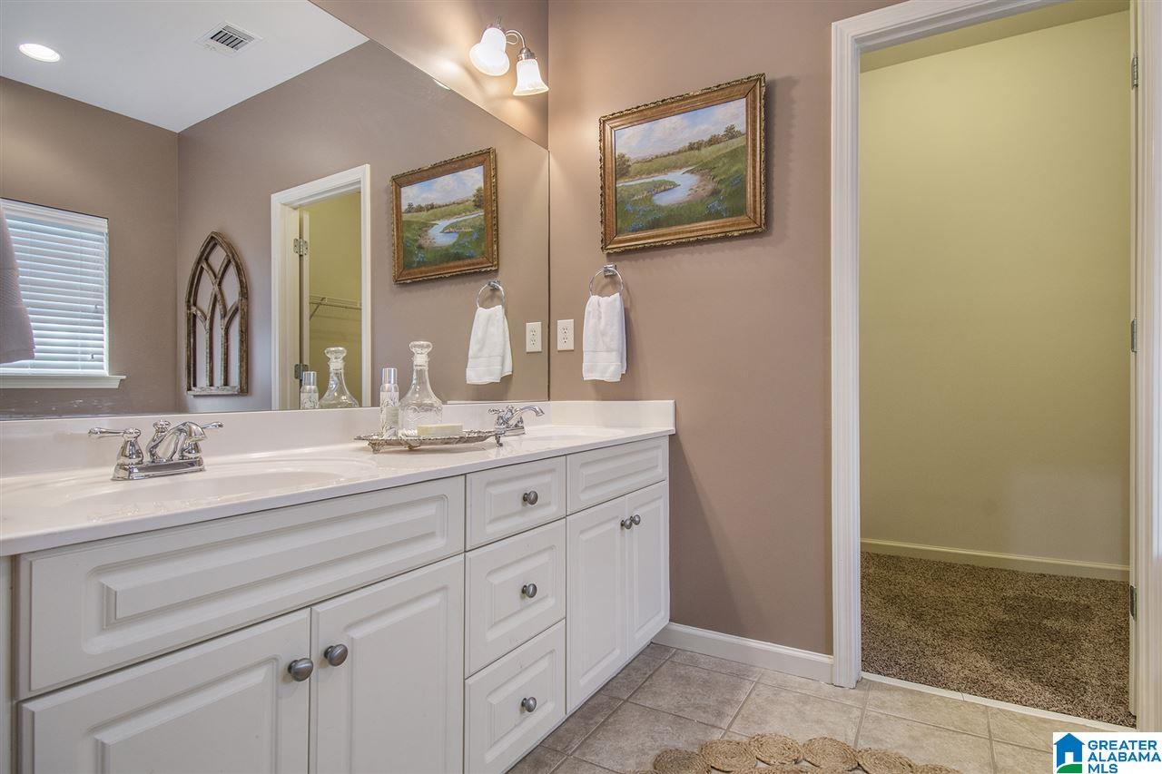 1044 Riviera Drive Calera, AL 35040 - Photo 17 of 29