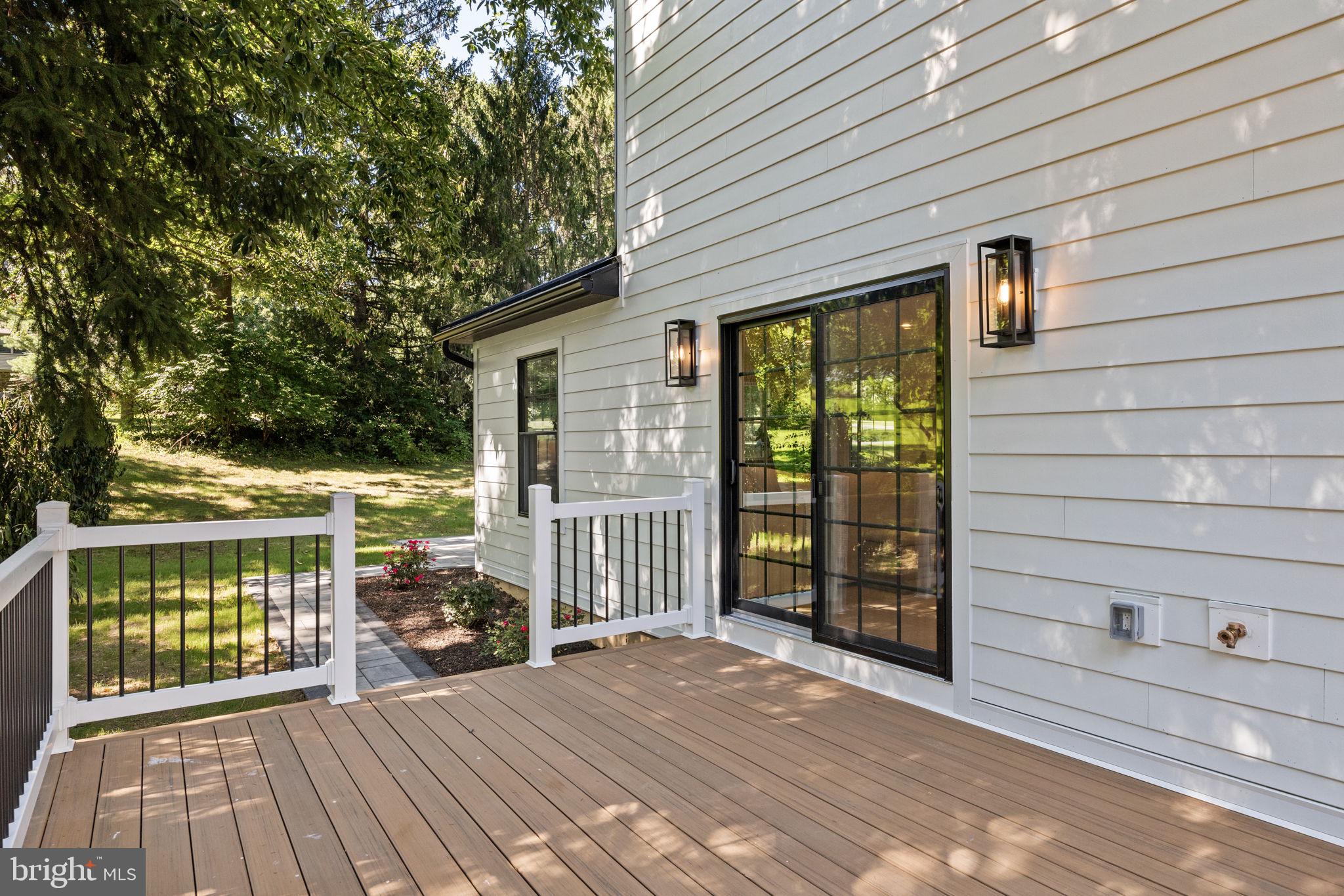 1179 Beaumont Road Berwyn, PA 19312 - Photo 47 of 50 Deck/Patio