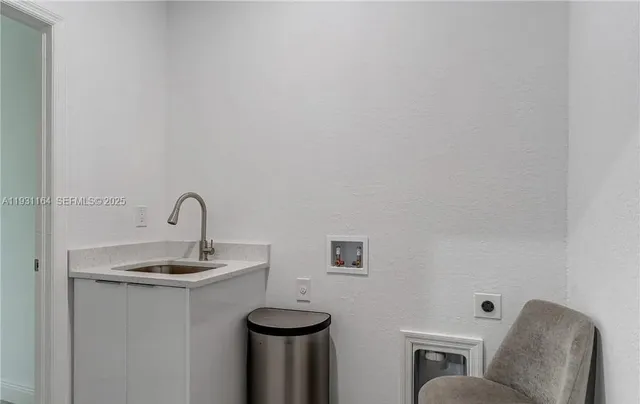 $319,900 | 2008 Hercules Road, LaBelle, FL 33935