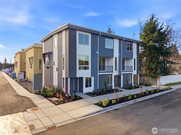 $539,950 | 222 124th Street Southwest, Unit C2, Everett, WA 98204