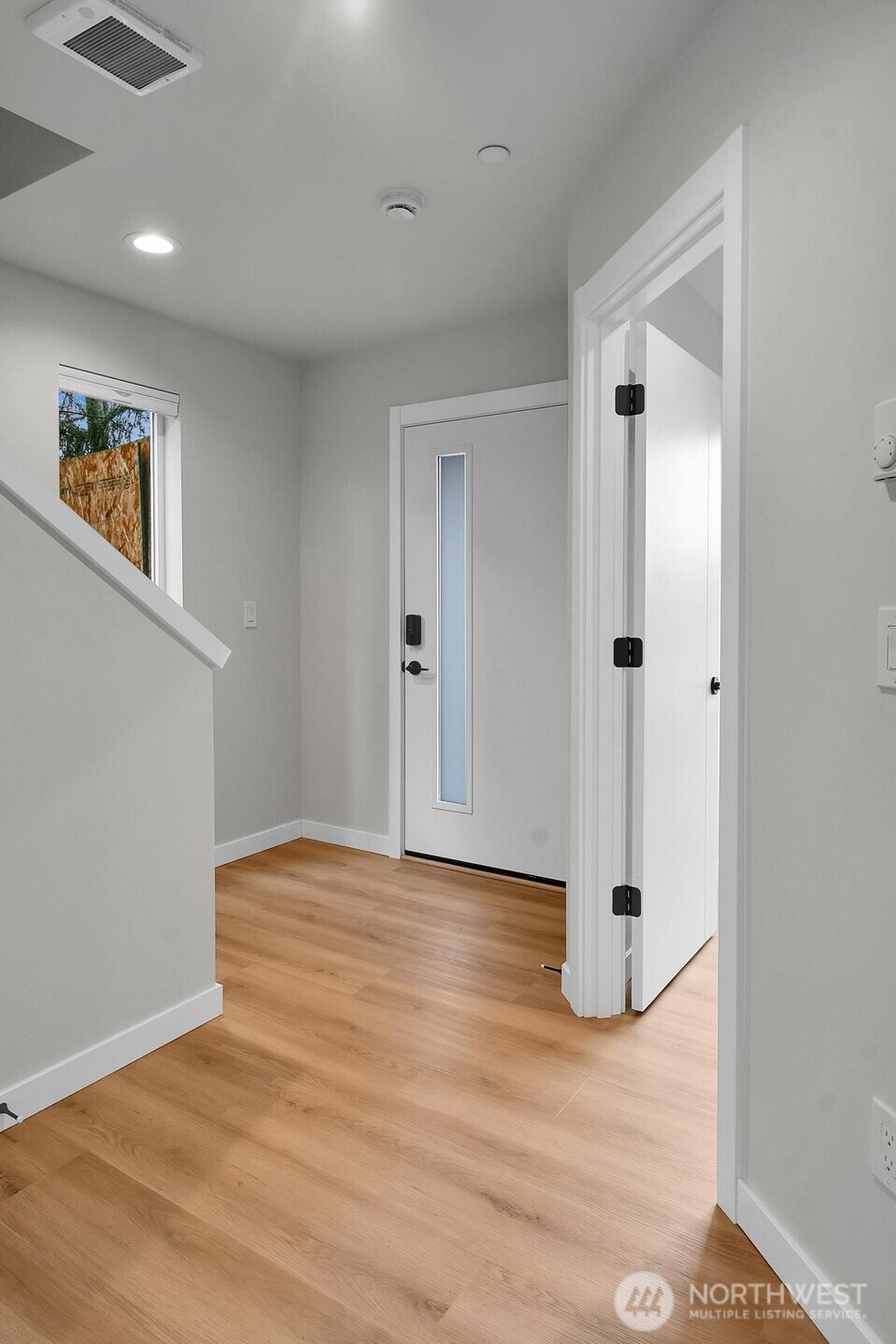 222 124th Street Southwest, Unit C2 Everett, WA 98204 - Photo 2 of 27