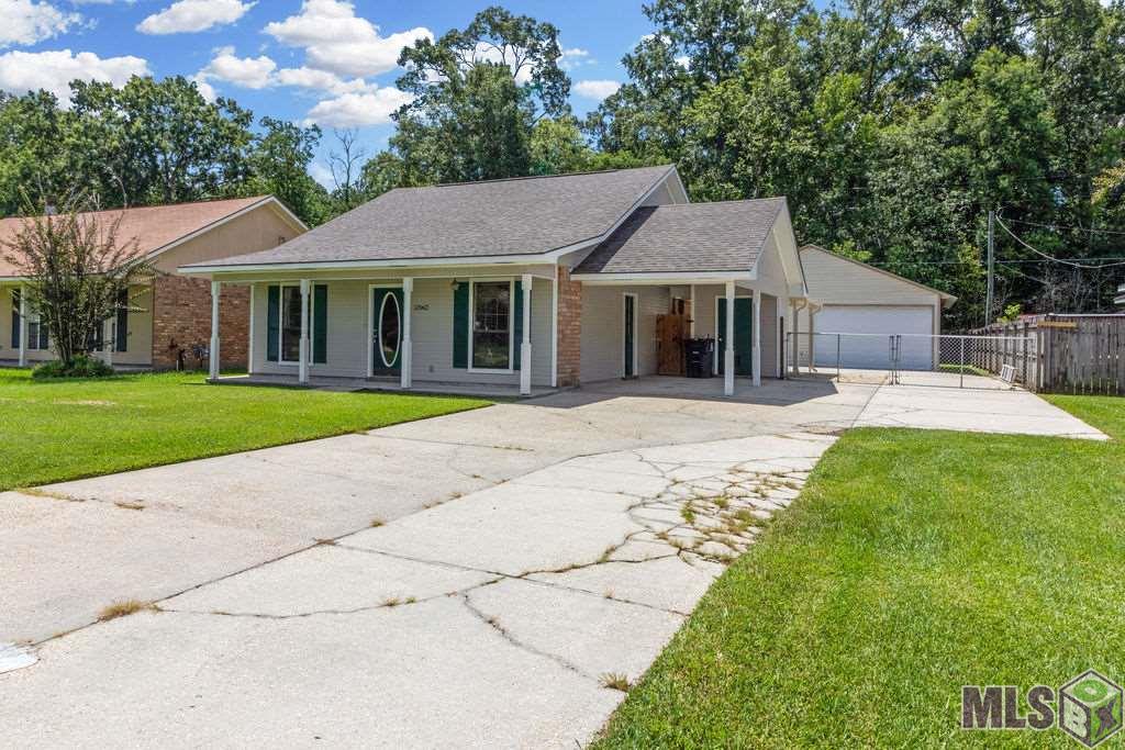 12962 Rambling Oaks Avenue Baton Rouge, LA 70818 - Photo 3 of 18