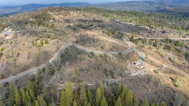 a view of entryway with marble wall